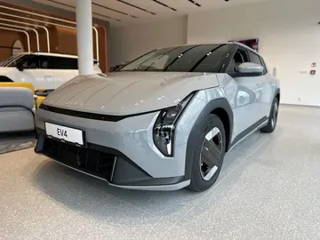 Kia EV4, 150kW EARTH 150 KW + 81,4 KWH